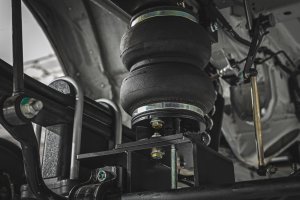 Mercedes-Benz Sprinter 3500 Air Spring Kit - Rear - Rough Country - Heavy-Duty Double Convoluted - '19-'22